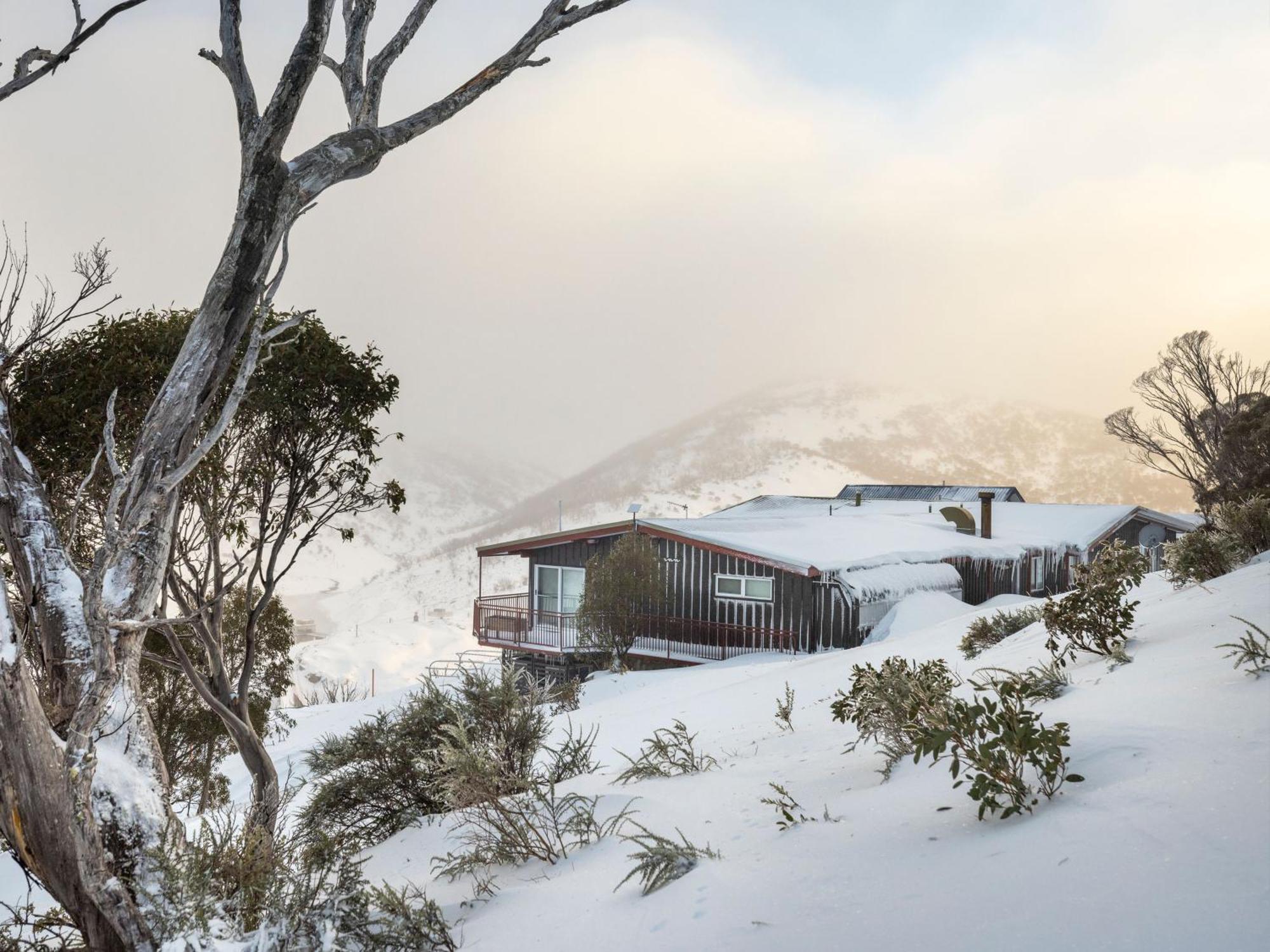 Guthega Inn Perisher Valley Екстер'єр фото